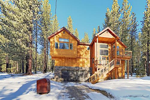 Country Club Estates House | Luxury Mountain Retreat