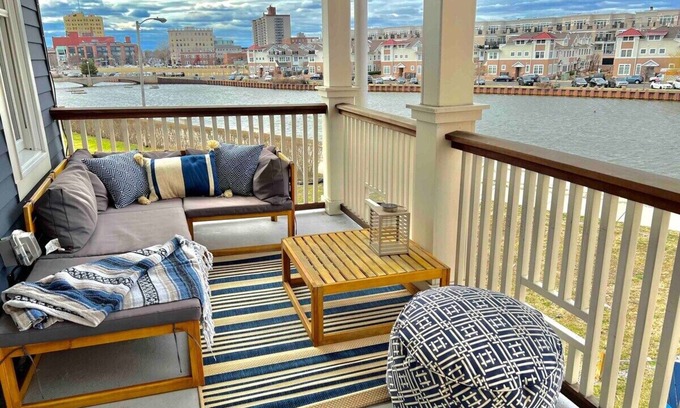 Asbury Park House | Luxury Ocean Grove/Asbury Park-3min walk to beach