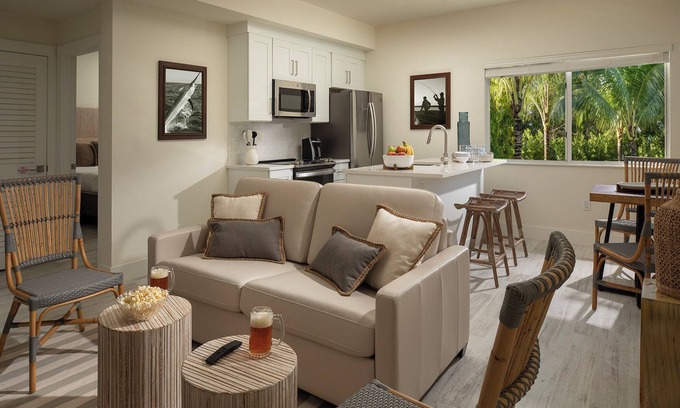 Upper Matecumbe Key Condo | Luxury One Bedroom Condo #3