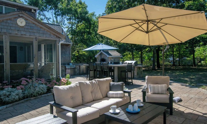 North Eastham House | Luxury Outdoor entertaining re-imagined!