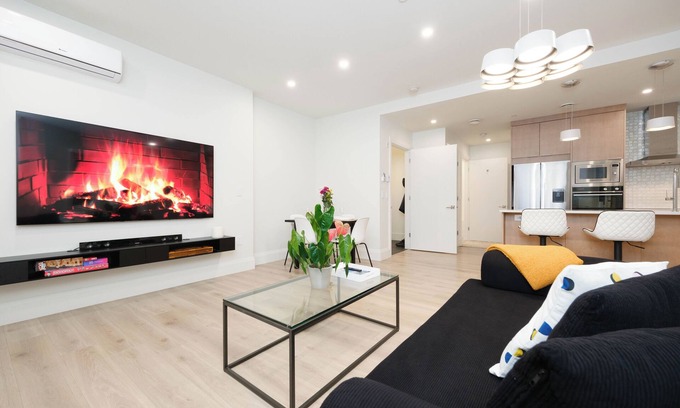 South Granville Apartment | Luxury Passive House w/Private Patio in Vancouver