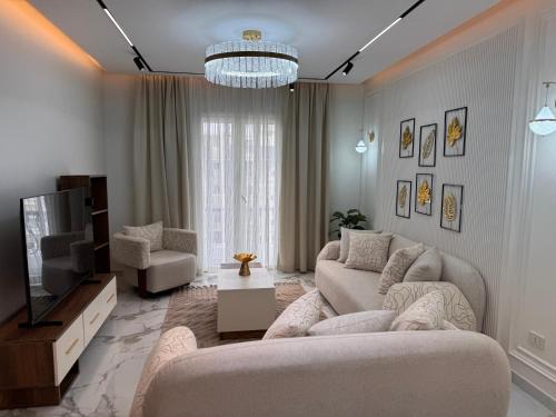 New Cairo Apartment | Luxury Penthouse apartment Mountain View Hyde park 3 master bedrooms ماونتن فيو هايد بارك شقة فاخرة