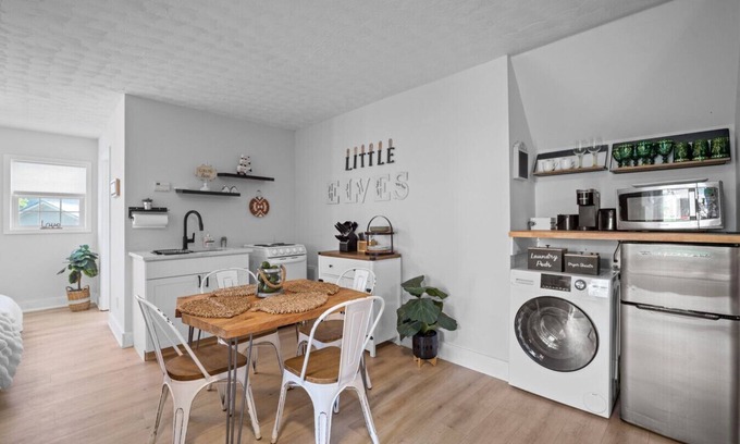 Sparta Apartment | Luxury pet-friendly remodeled cottage