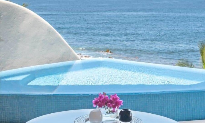 Troncones Villa | Luxury PH for couples facing the sea