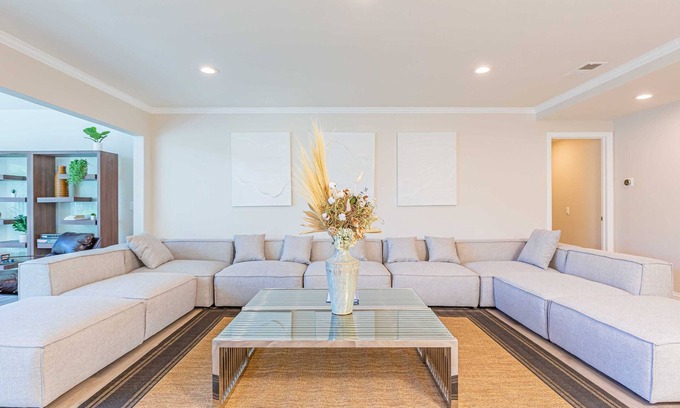 Glendora House | Luxury Pool Home in Glendora Foothills Retreat