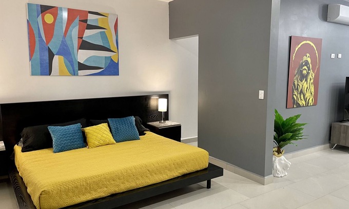 Monterrey Centro Condo | Luxury Pop-Art Loft