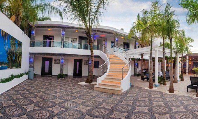 Villas Ana Maria Villa | Luxury private villa for bachelor parties/weddings/birthdays, near beaches&bars