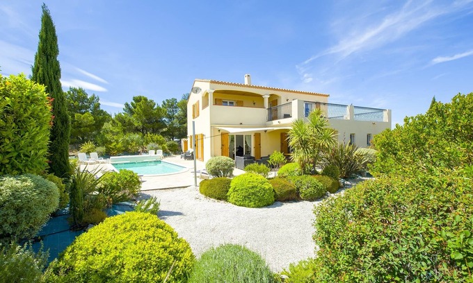 Fitou Villa | Luxury Private Villa; Heated Pool; Sea View; 10 min drive to sandy beaches, WiFi