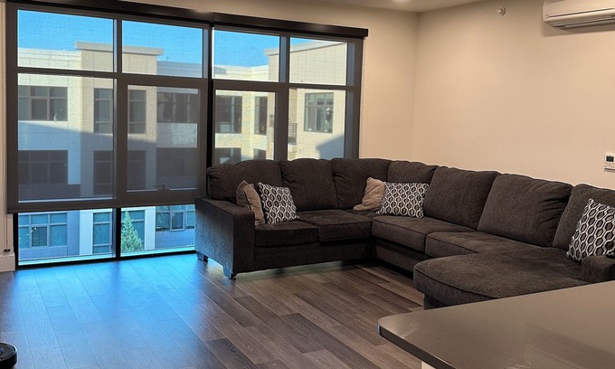 Union Condo | Luxury Resort style Condo