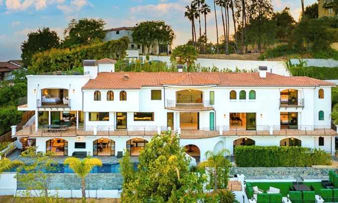 Los Feliz Villa | Luxury Resort Style Hollywood Hills Villa