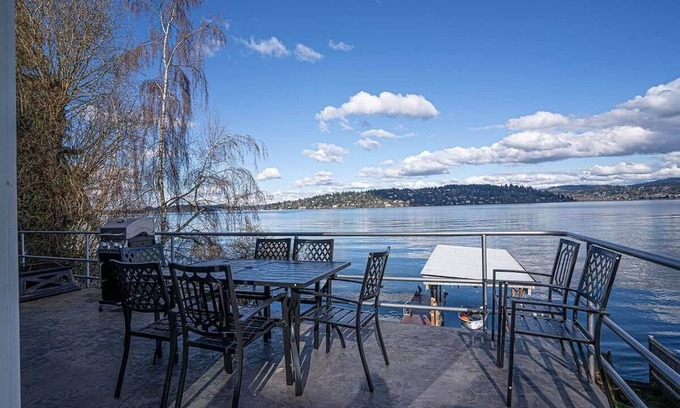 Rainier Valley House | Luxury Retreat with Spectacular Lake WA Views