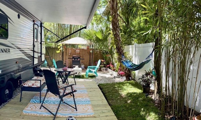 Largo Apartment | Luxury RV Camper near Clearwater Beaches
