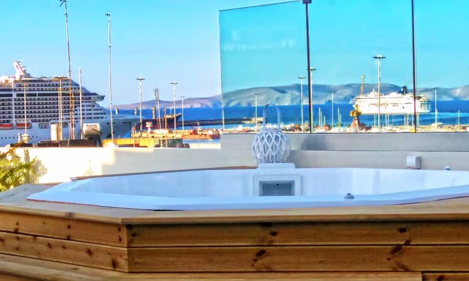 Heraklion Apartment | Luxury Sea-View Penthouse with Outdoor Jacuzzi