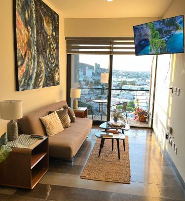 Leon Apartment | Luxury, security, infinity pool, view, centric