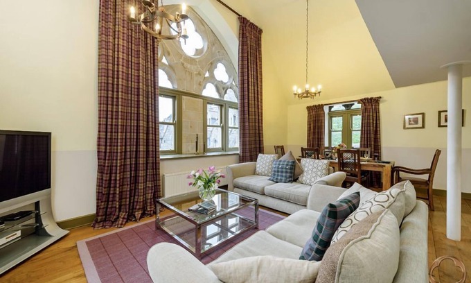 Fort Augustus Apartment | Luxury Self Catering Apartment with Swimming Pool in the Grounds of a Monastery on Loch Ness