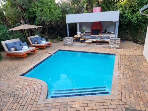 Northcliff House | Luxury solar powered villa with pool and sauna in Northcliff