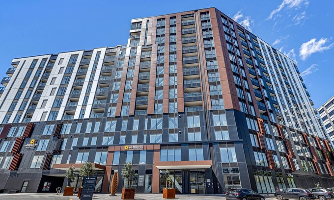 Greenlane - Ellerslie Apartment | Luxury Stay in vibrant Ellerslie