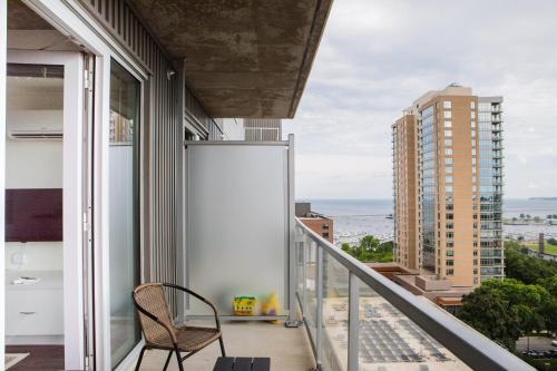 Lower East Side Apartment | Luxury Studio Apt Near Brady St with Balcony and Lake View