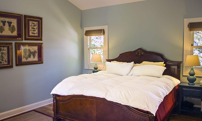 Jackson Park House | Luxury Suite with Blissful Comforts