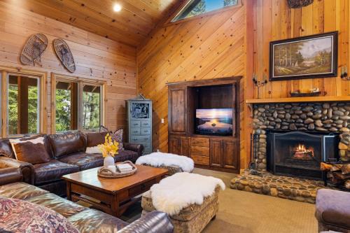 Kingswood Estates House | Luxury Tahoe Escape Minutes to Northstar Beaches and Lake