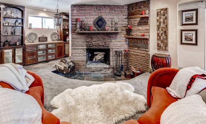 Morse Park Apartment | Luxury that is close to downtown and easy access to Red Rocks! +Fireplace!