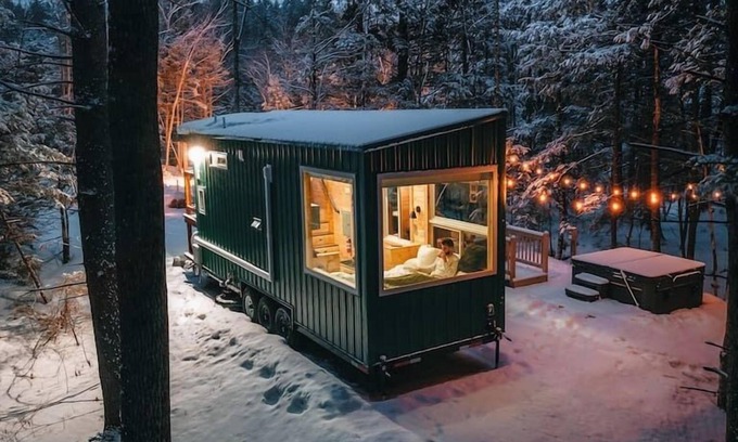 North Woodstock Cabin | Luxury Tiny Home Getaway- IRIS Home