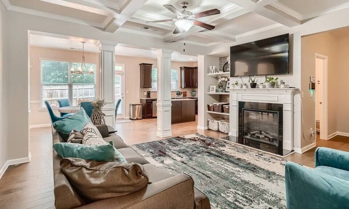 Lithonia House | Luxury Townhouse Atlanta Suburb