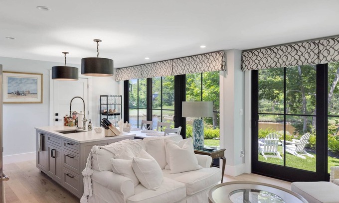 Kennebunkport House | Luxury Townhouse - Maine