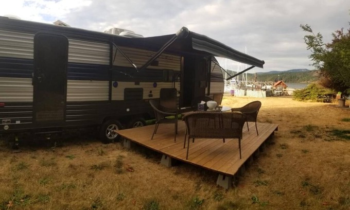 Cowichan Bay House | Luxury Trailer Home on Vancouver Island