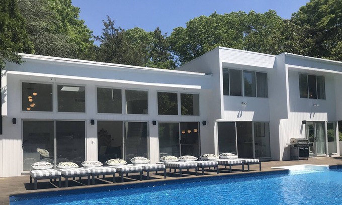 Quogue House | Luxury Vacation Rental in The Hamptons, by ModShop