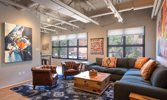 Downtown Santa Fe Apartment | Luxury View Loft at the Historic Plaza -Spacious 1,050 Sq Ft