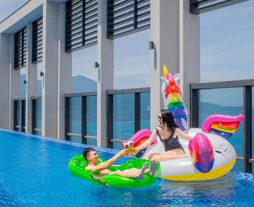 Son Tra Apartment | Luxury View My Khe Beach 2BR Free Pool
