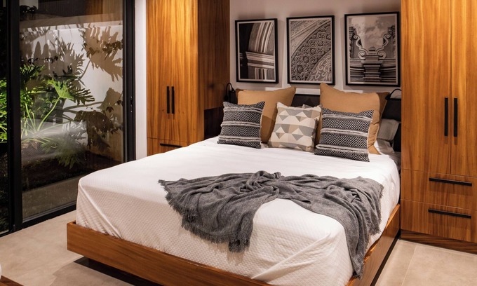 Antigua Guatemala Villa | LUXURY VILLA 3 -2 LARGE BEDROOMS