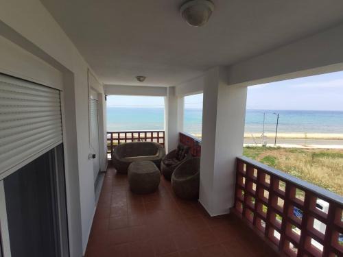 Karpenisi Apartment | Luxury Villa Beachfront