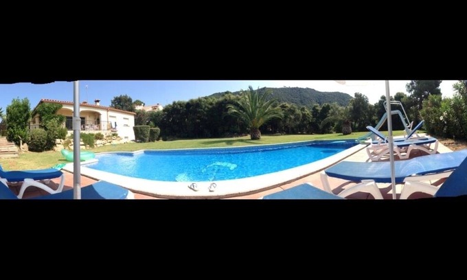 Santa Cristina de Aro Villa | Luxury Villa with Large Pool and Gardens and Great Views near Girona, Barcelona