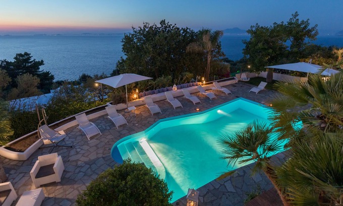 Anacapri Villa | Luxury Villa in "Capri style" with pool & private garden