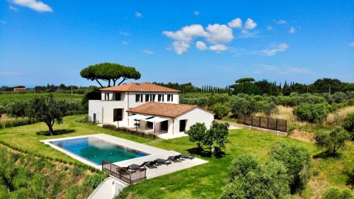 Cecina House | Luxury Villa San Giuseppe AGRITURISMO