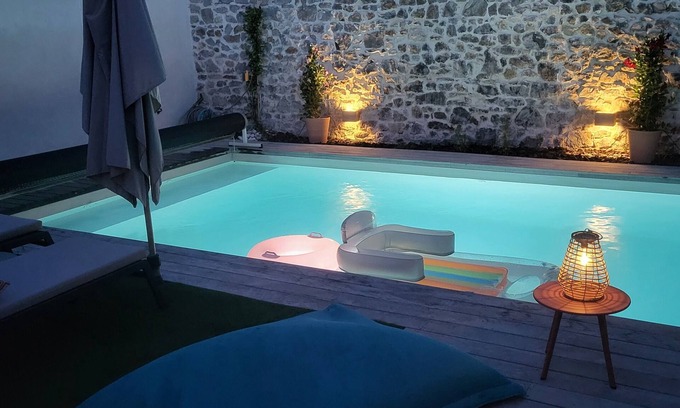 Candillargues Villa | Luxury Villa with Year-Round Comfort and Saltwater Pool in Prime Location