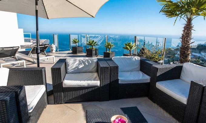 Salobrena Villa | Luxury villa with incredible views,private pool