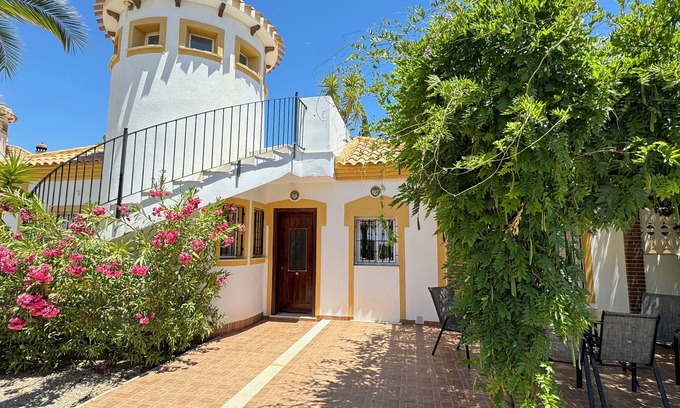 Mazarron Villa | Luxury villa with large Mediterranean garden and private pool near coast.