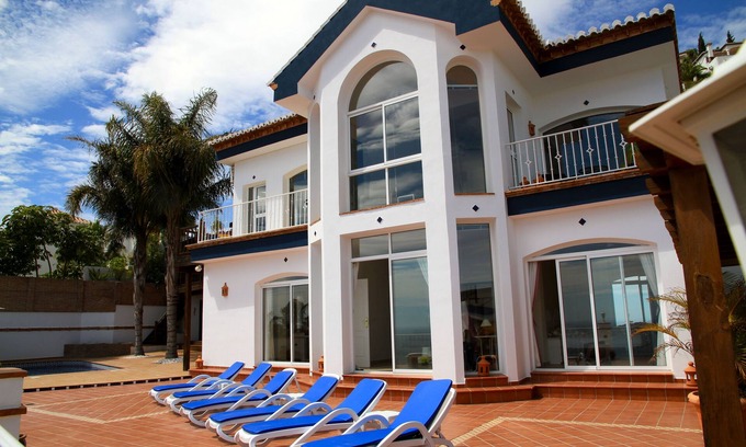 Salobrena Villa | Luxury Villa With Spectacular Views! Private heated pool - hot tub!