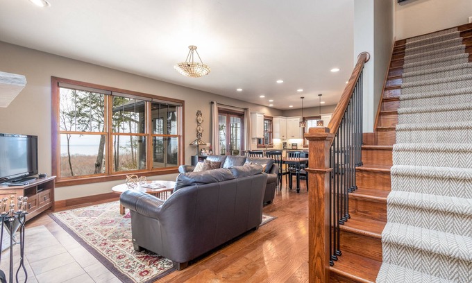 Sturgeon Bay House | Luxury water view home, minutes from downtown Egg Harbor
