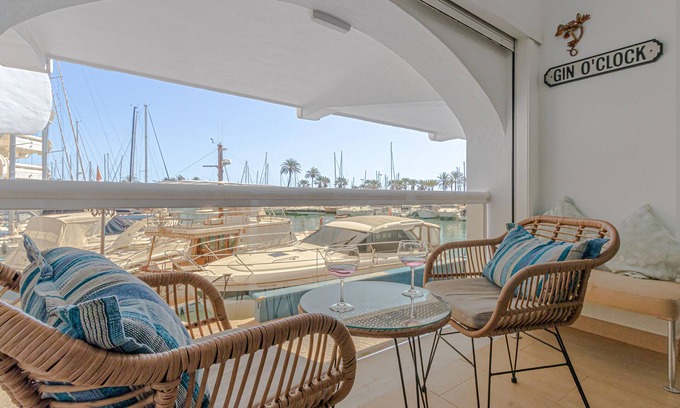 Benalmadena Costa Apartment | Luxury Waterfront Apartment with Pool, Terrace and Wi-Fi