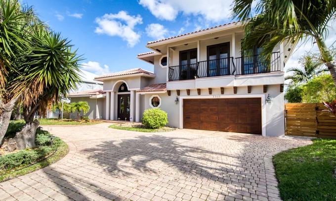 Bermuda Riviera House | Luxury, waterfront, dog-friendly home with pool, pool spa, & incredible terrace