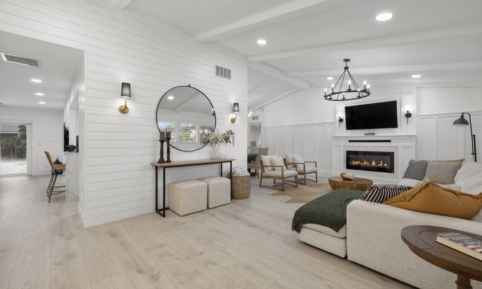 Wellington House | Luxury Wellington Pool Home!