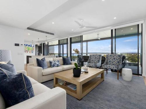 Noosa Heads House | Luxury with lake and hinterland views