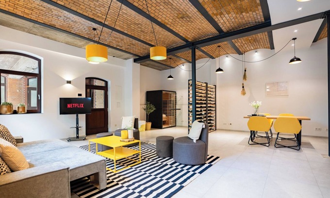 Wiesbaden Apartment | Luxus Loft 100qm - Sauna - 4 Personen - Parkplatz - Zentral