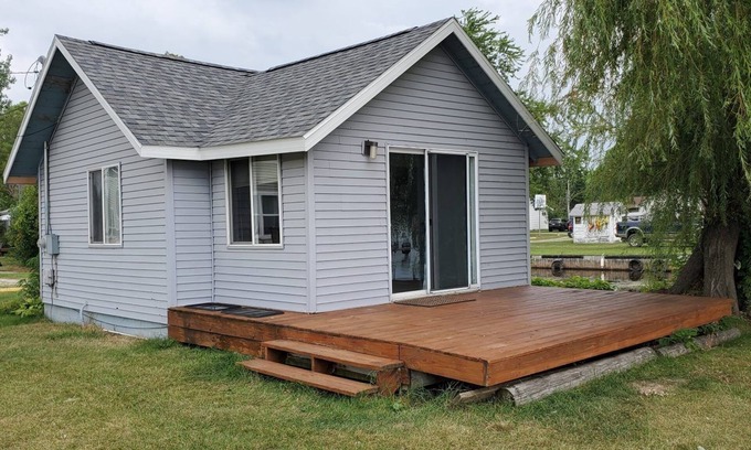 Houghton Lake Cabin | Lyman's Cozy Lakefront Cottage