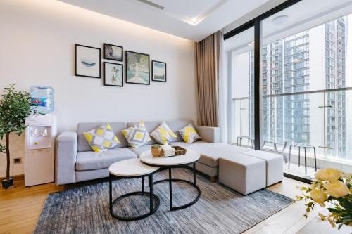 Ngoc Khanh Apartment | LYNN Apartment - Vinhomes Metropolis - Lotte Hanoi