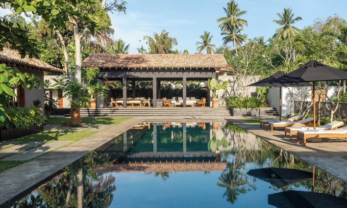 Tangalle Villa | M-Beach House stunning bayfront villa - fully staffed and serviced!